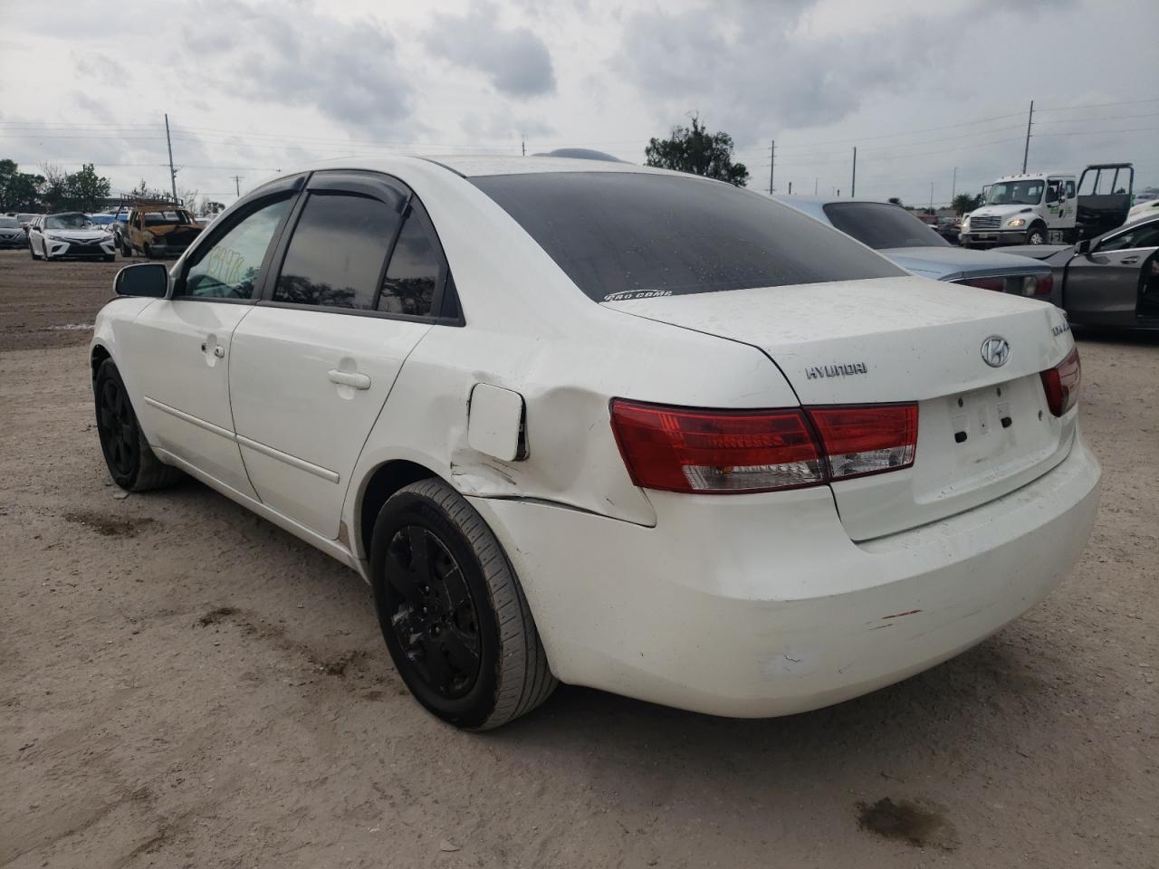 Photo 3 from auction – 2006 HYUNDAI SONATA GL with VIN KMHET46C16A106378