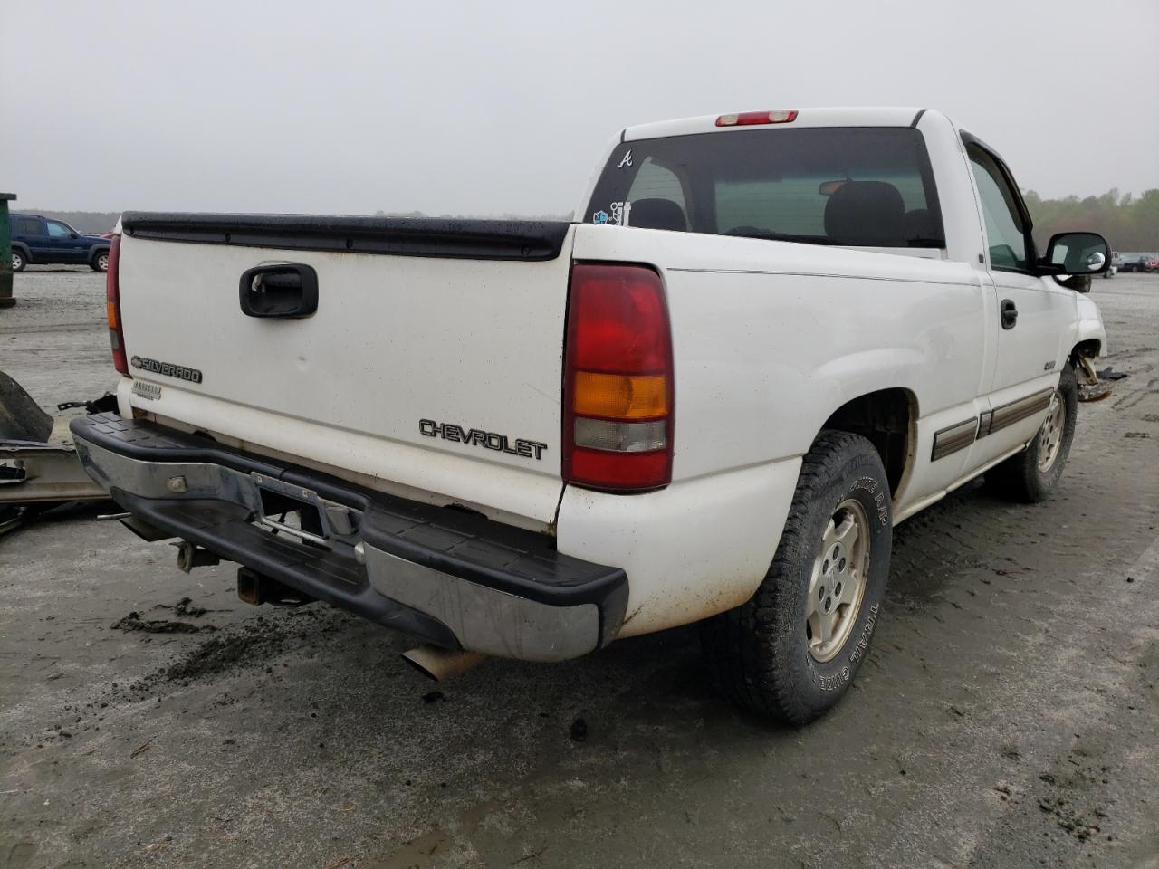 Photo 4 from auction – 2000 CHEVROLET SILVERADO with VIN 1GCEC14T9YZ283769
