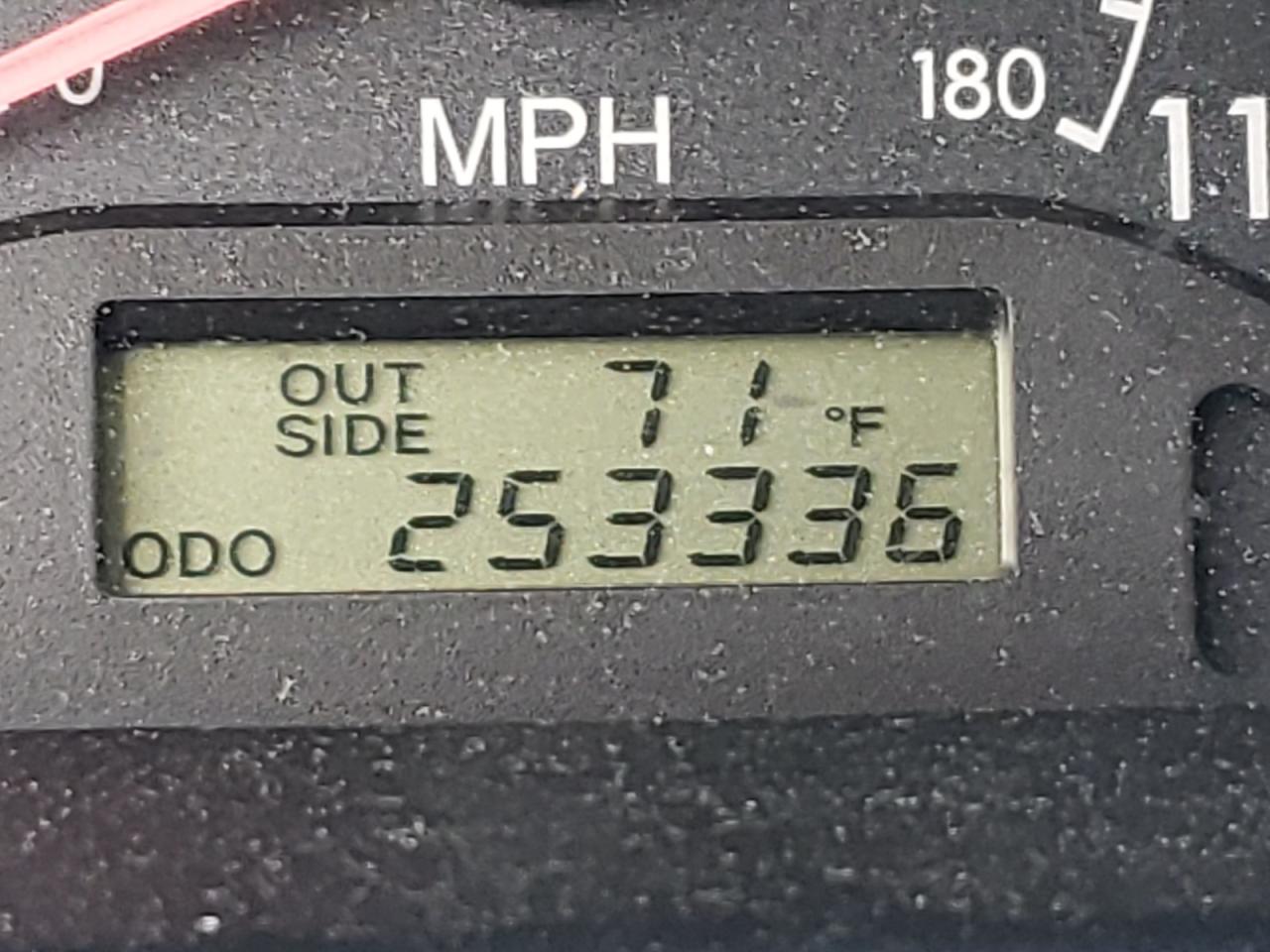 Photo 8 from auction – 2005 TOYOTA COROLLA CE with VIN 1NXBR32E55Z410653