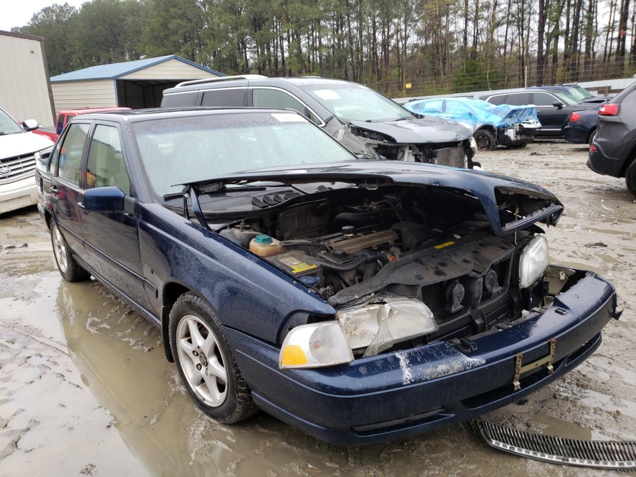 VOLVO S70 GLT 1998 with VIN YV1LS567XW1523032 - Photo from auction