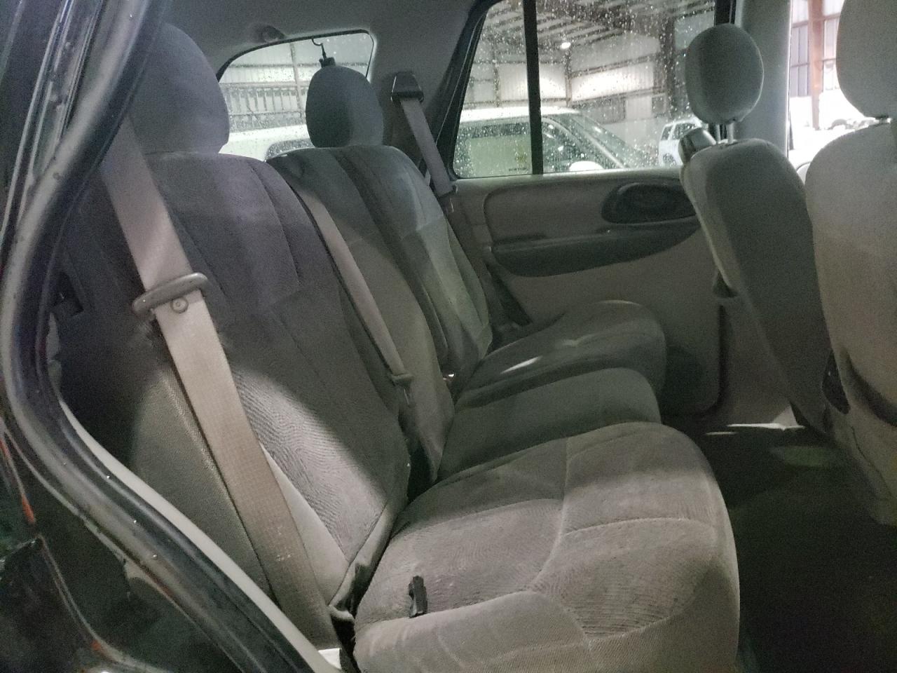 Photo 6 from auction – 2002 CHEVROLET TRAILBLAZE with VIN 1GNDT13S722519007