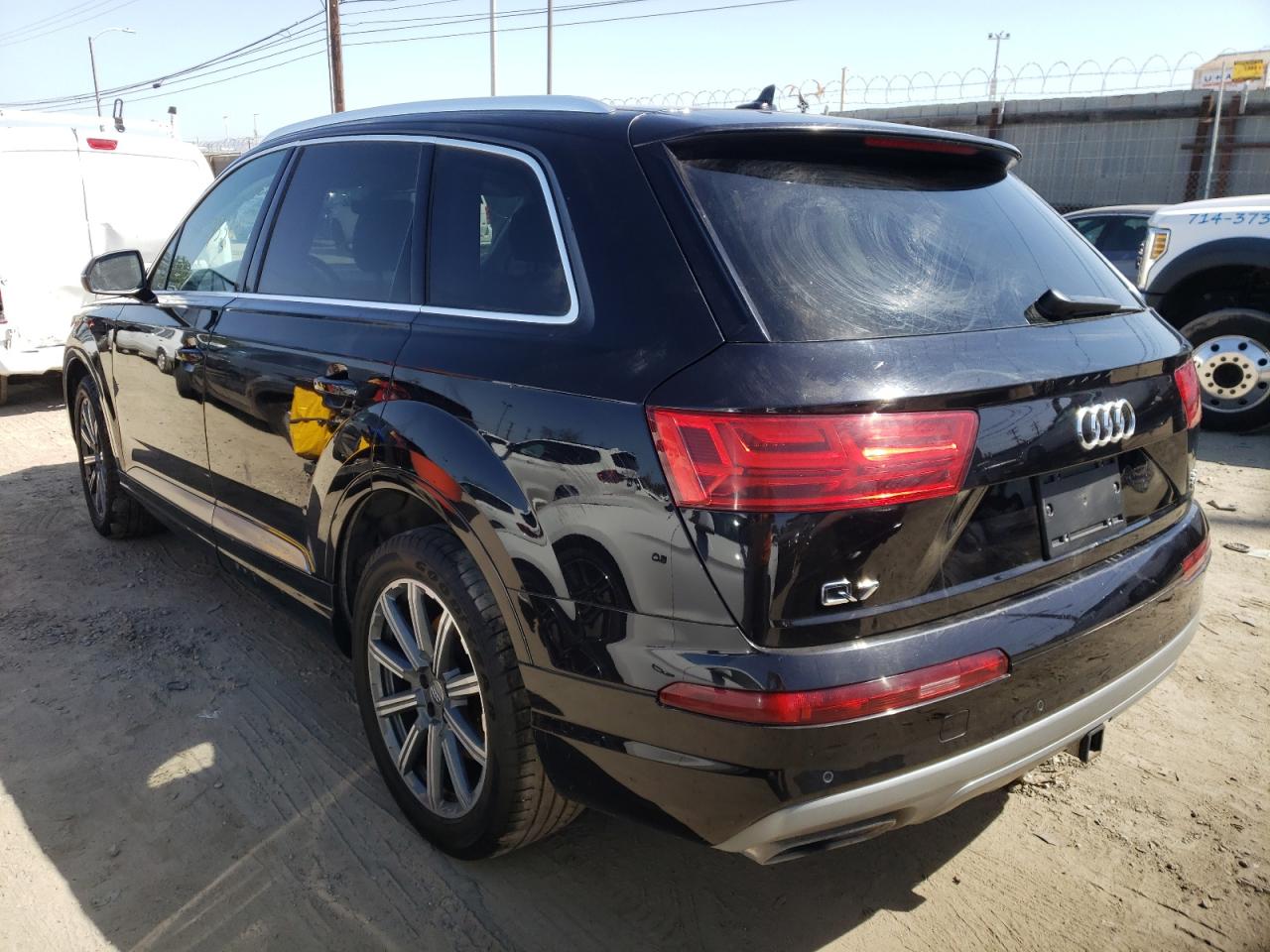 Photo 3 from auction – 2018 AUDI Q7 PRESTIG with VIN WA1VAAF77JD025298