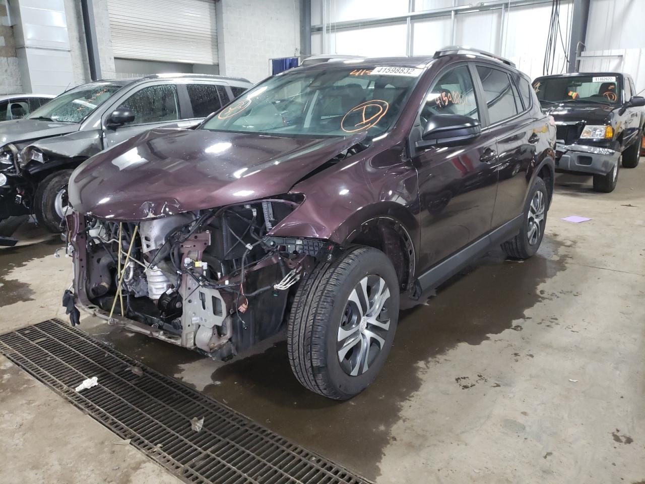 Photo 2 from auction – 2018 TOYOTA RAV4 LE with VIN 2T3BFREV2JW731686