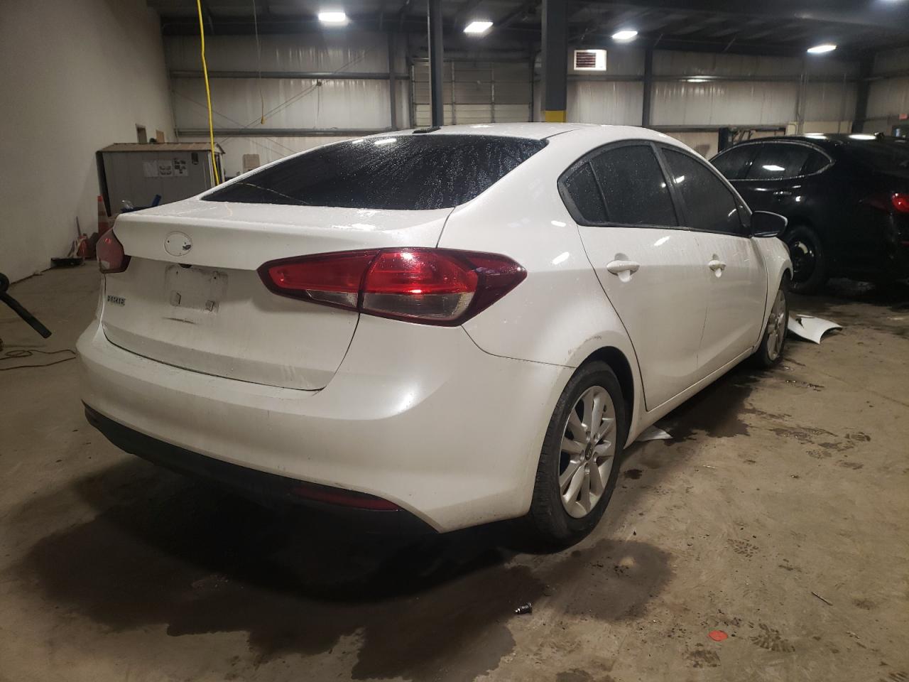Photo 4 from auction – 2017 KIA FORTE LX with VIN 3KPFL4A74HE010957
