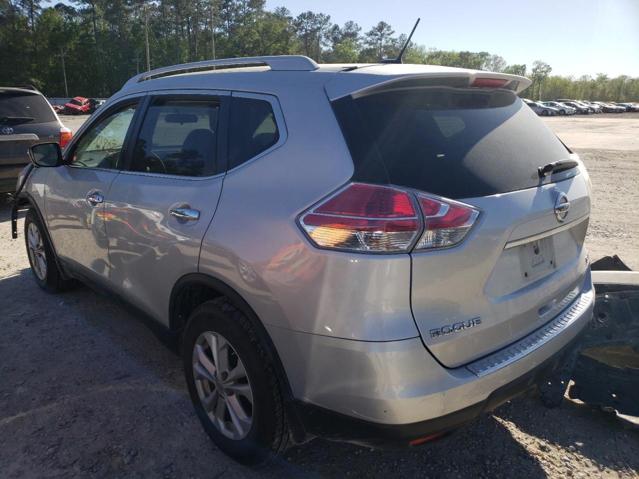 Photo 3 from auction – 2015 NISSAN ROGUE S with VIN 5N1AT2ML1FC843803