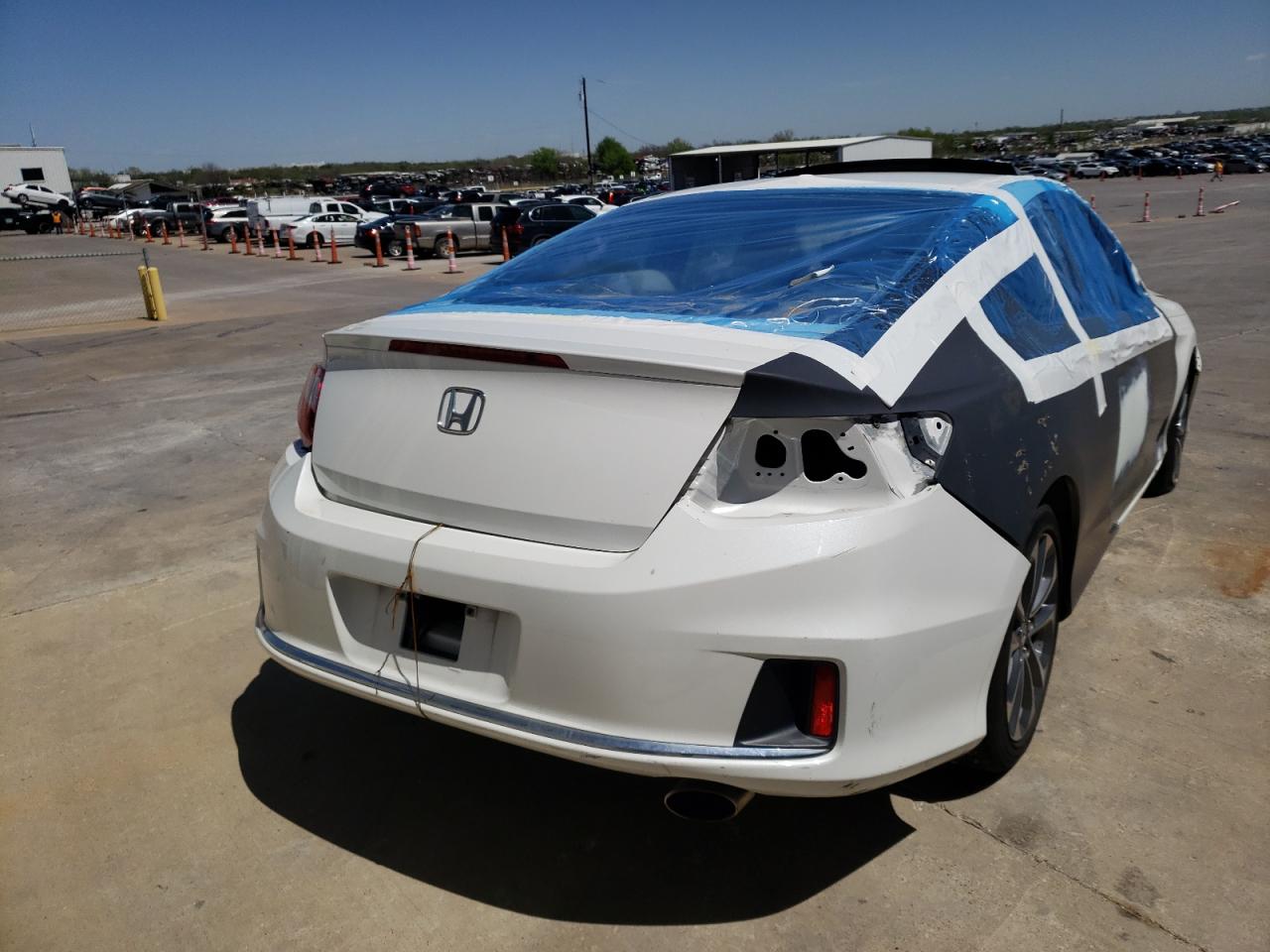 Photo 4 from auction – 2015 HONDA ACCORD EXL with VIN 1HGCT2B88FA006474