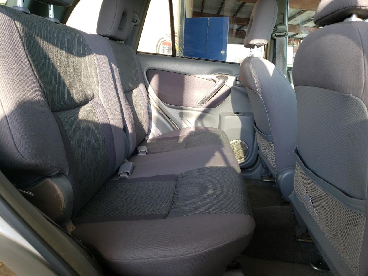 Photo 6 from auction – 2001 TOYOTA RAV4 with VIN JTEGH20V810031640