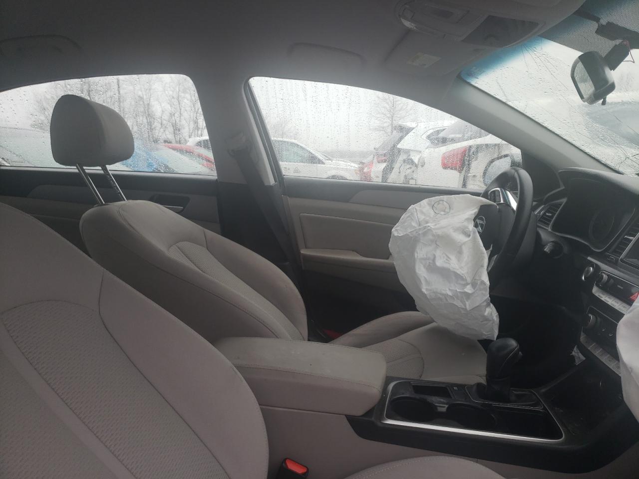 Photo 5 from auction – 2018 HYUNDAI SONATA SPO with VIN 5NPE34AF0JH657828