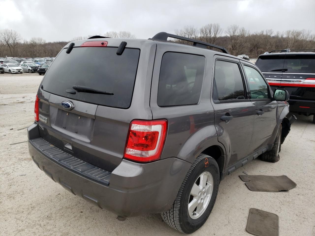 Photo 4 from auction – 2012 FORD ESCAPE XLT with VIN 1FMCU0D77CKC18241