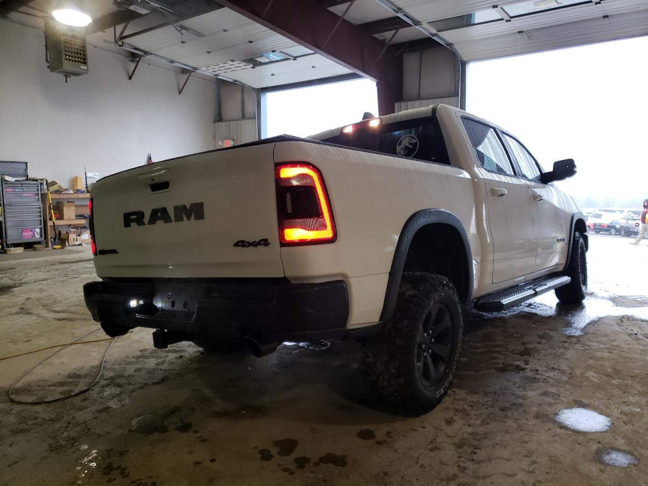 Photo 4 from auction – 2021 RAM 1500 REBEL with VIN 1C6SRFLT8MN589368
