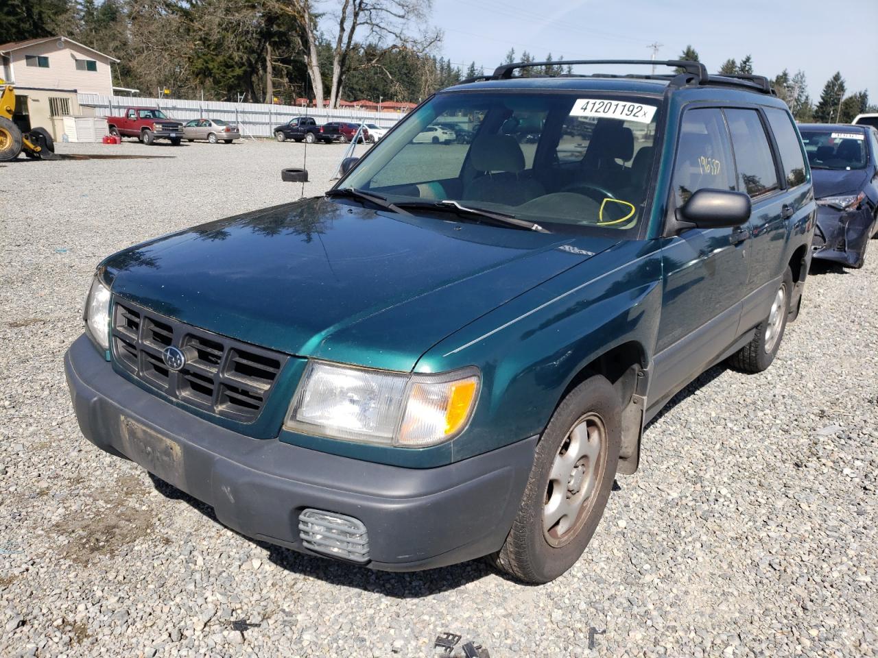 Photo 2 from auction – 2000 SUBARU FORESTER L with VIN JF1SF6352YH711199