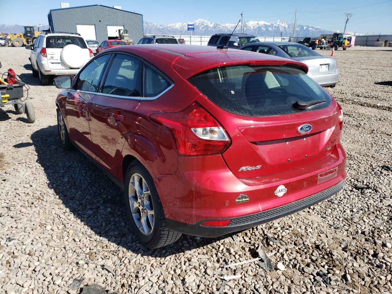 Photo 3 from auction – 2012 FORD FOCUS SEL with VIN 1FAHP3M23CL452657