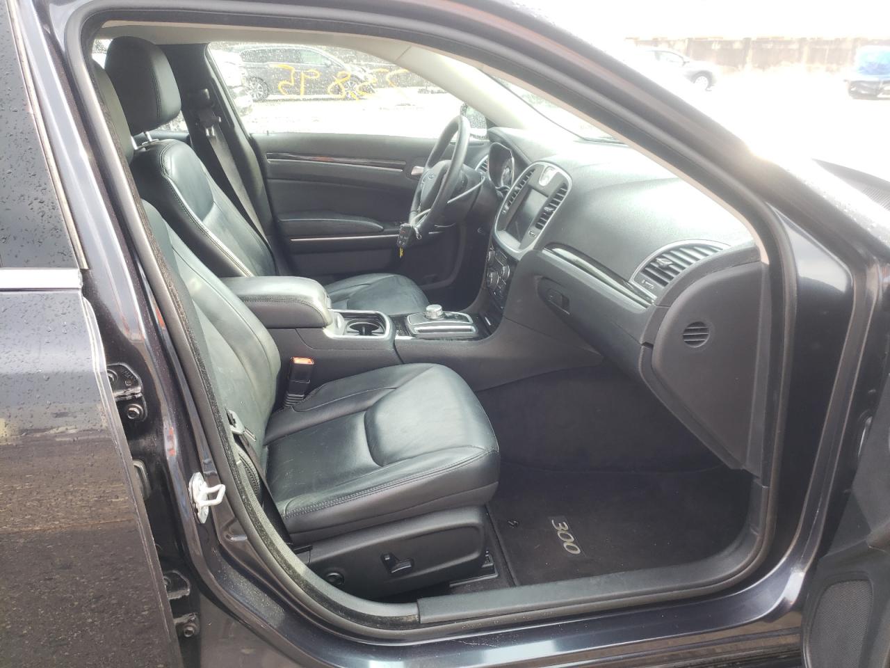 Photo 5 from auction – 2015 CHRYSLER 300 LIMITE with VIN 2C3CCAAG7FH797376