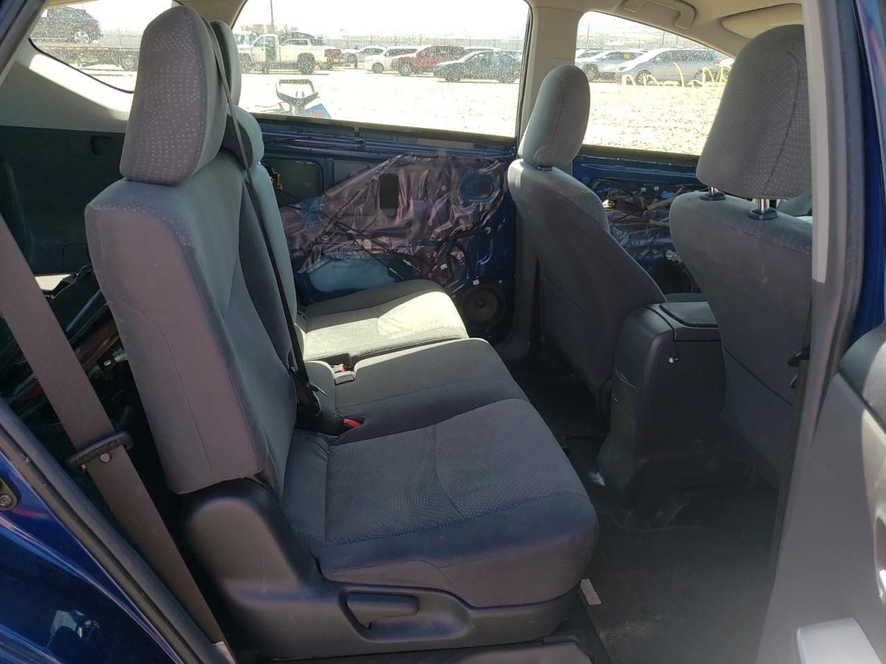 Photo 6 from auction – 2014 TOYOTA PRIUS V with VIN JTDZN3EU5EJ003788