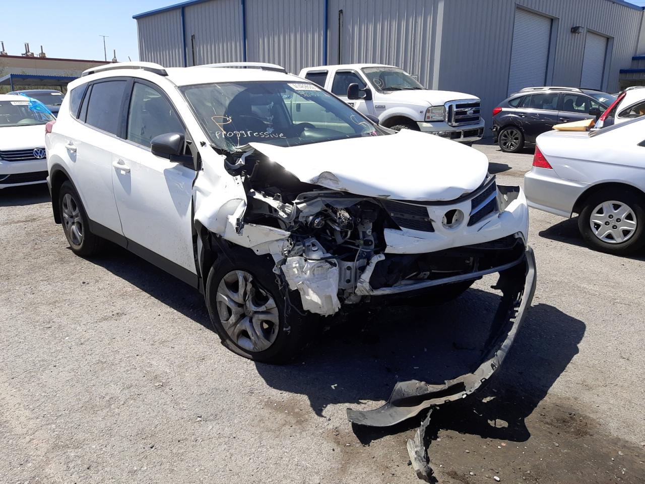 TOYOTA RAV4 LE 2014 with VIN JTMZFREV5EJ002214 - Photo from auction