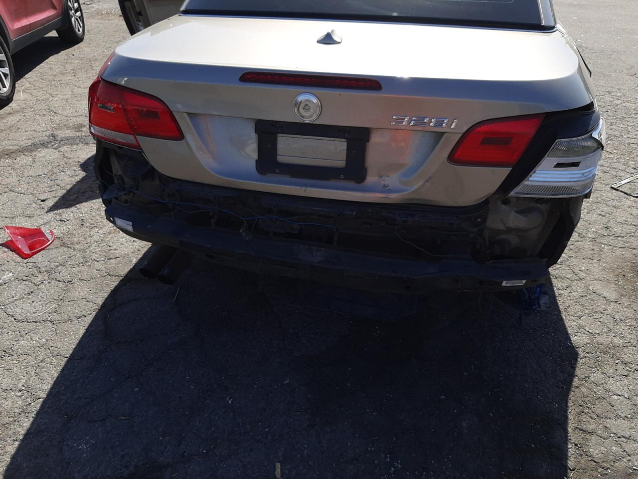Photo 9 from auction – 2007 BMW 328 I with VIN WBAWL13527PX14452