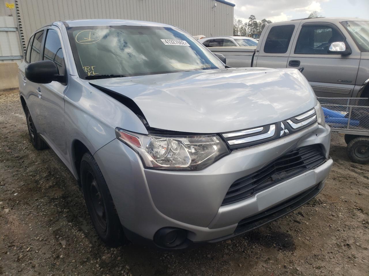 MITSUBISHI OUTLANDER 2014 with VIN JA4AD2A34EZ013442 - Photo from auction
