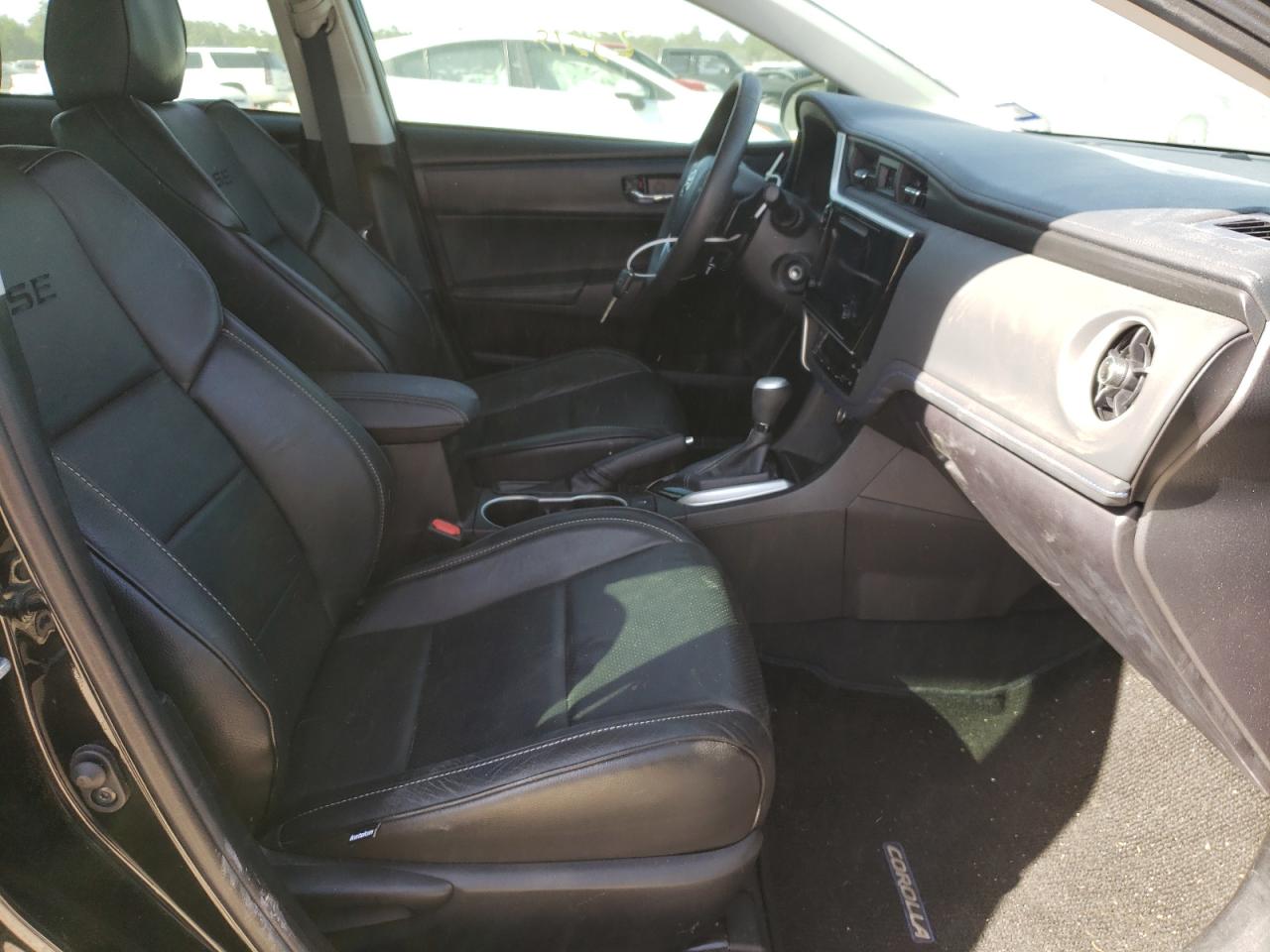 Photo 5 from auction – 2018 TOYOTA COROLLA L with VIN 5YFBURHE4JP761915