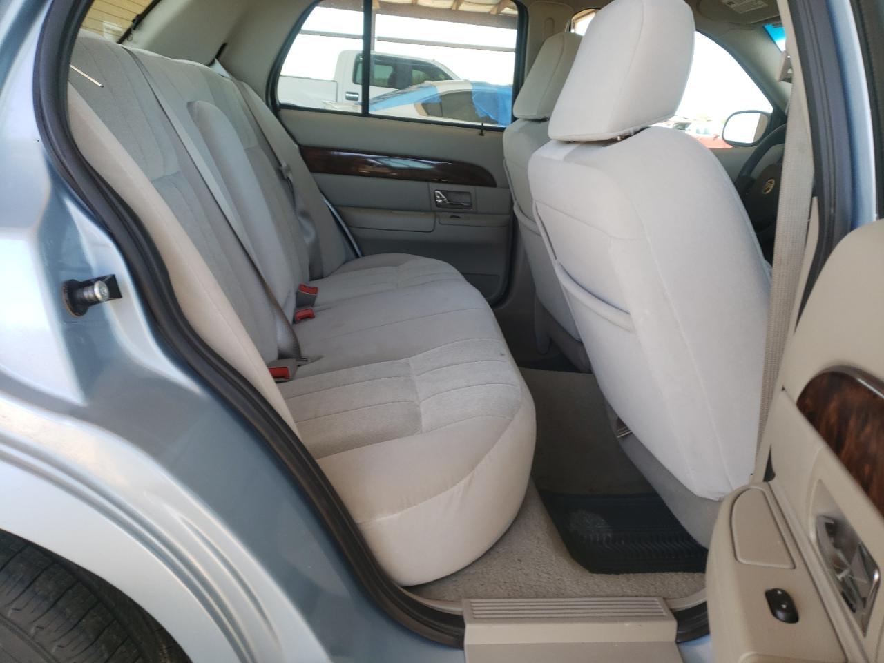 Photo 6 from auction – 2008 MERCURY GRAN MARQ with VIN 2MEFM74V18X614791
