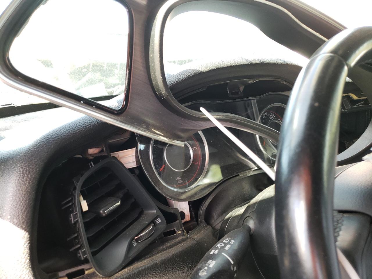 Photo 8 from auction – 2015 DODGE CHALLENGER with VIN 2C3CDZAG5FH789062