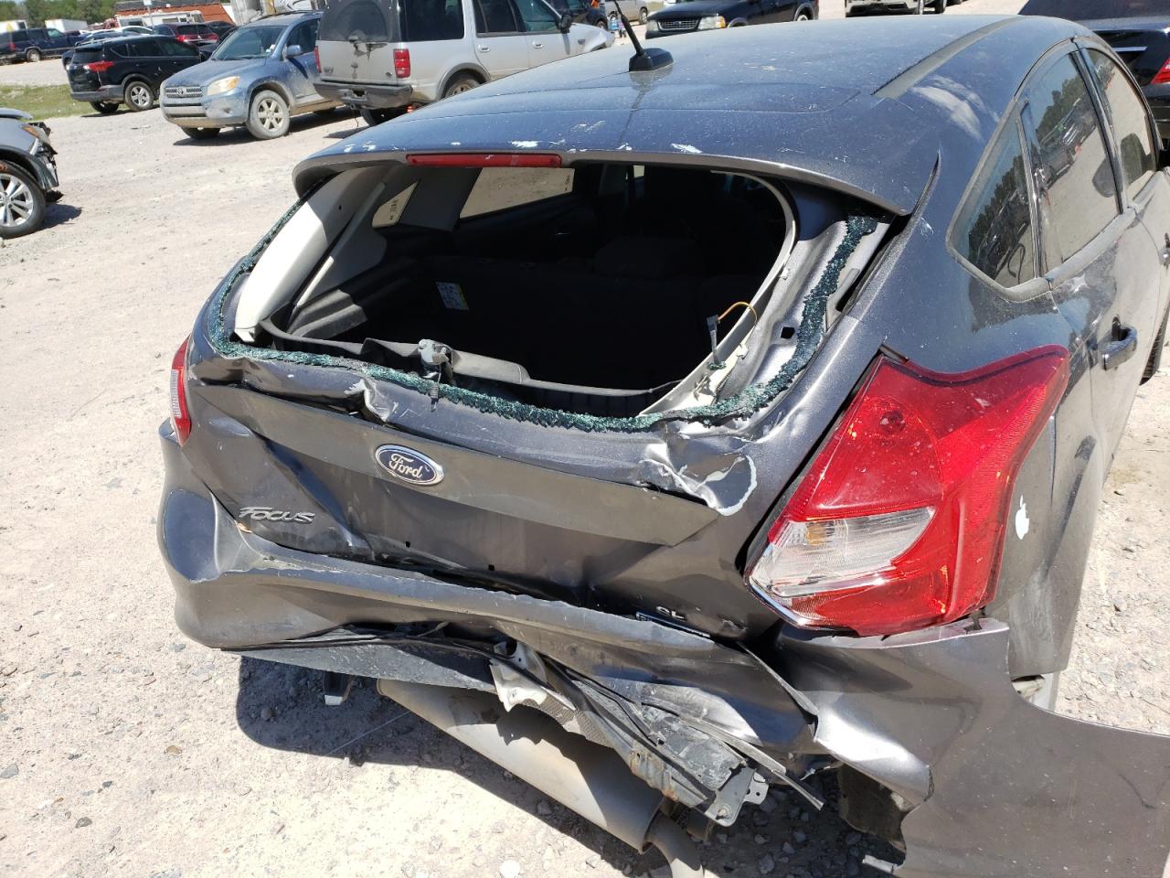 Photo 9 from auction – 2013 FORD FOCUS SE with VIN 1FADP3K24DL244063
