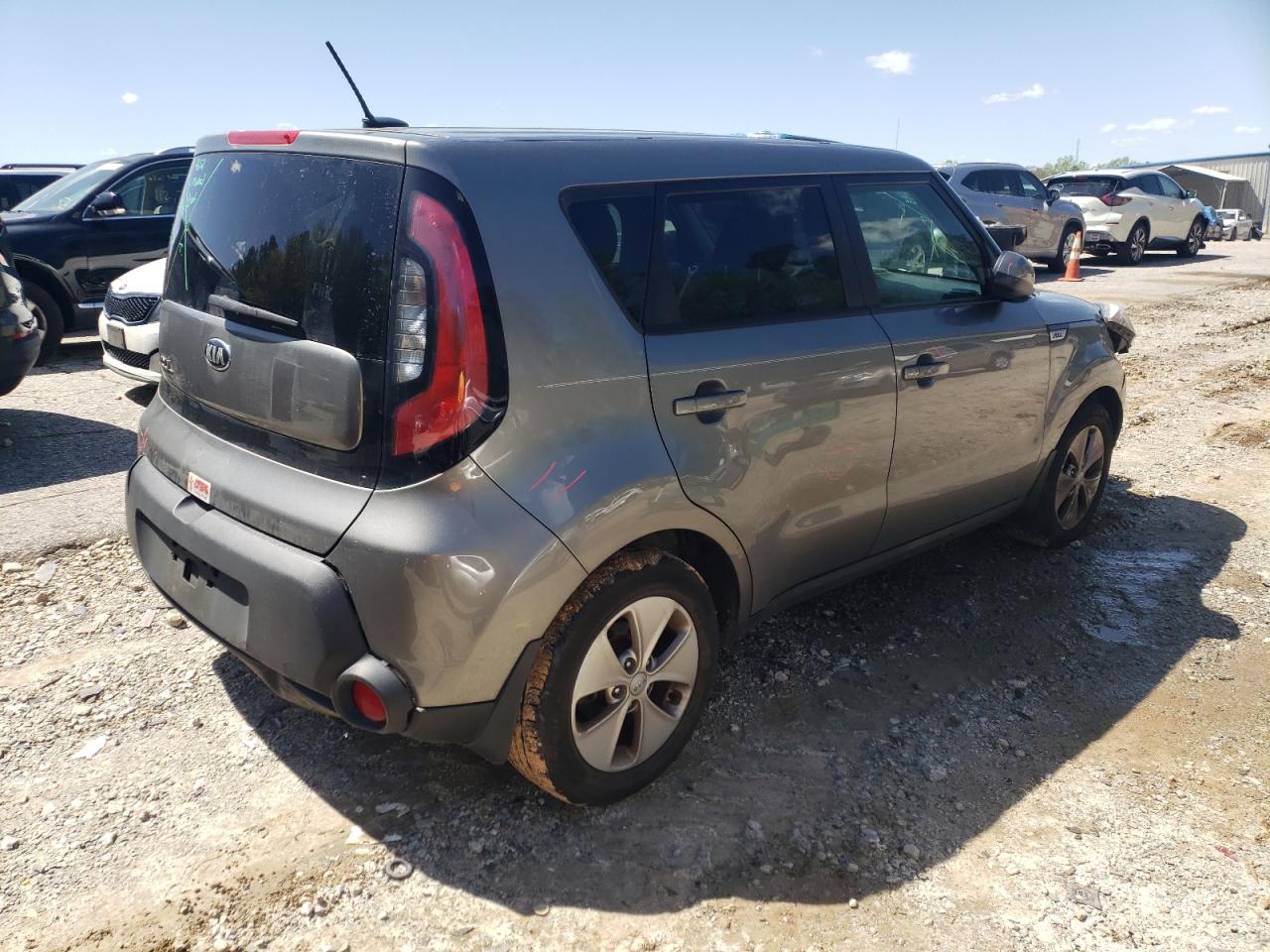 Photo 4 from auction – 2015 KIA SOUL with VIN KNDJN2A27F7215117