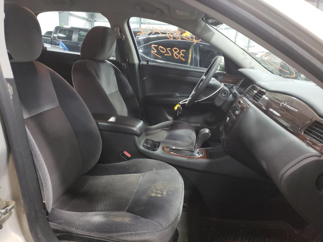 Photo 5 from auction – 2010 CHEVROLET IMPALA LS with VIN 2G1WA5EK7A1219356