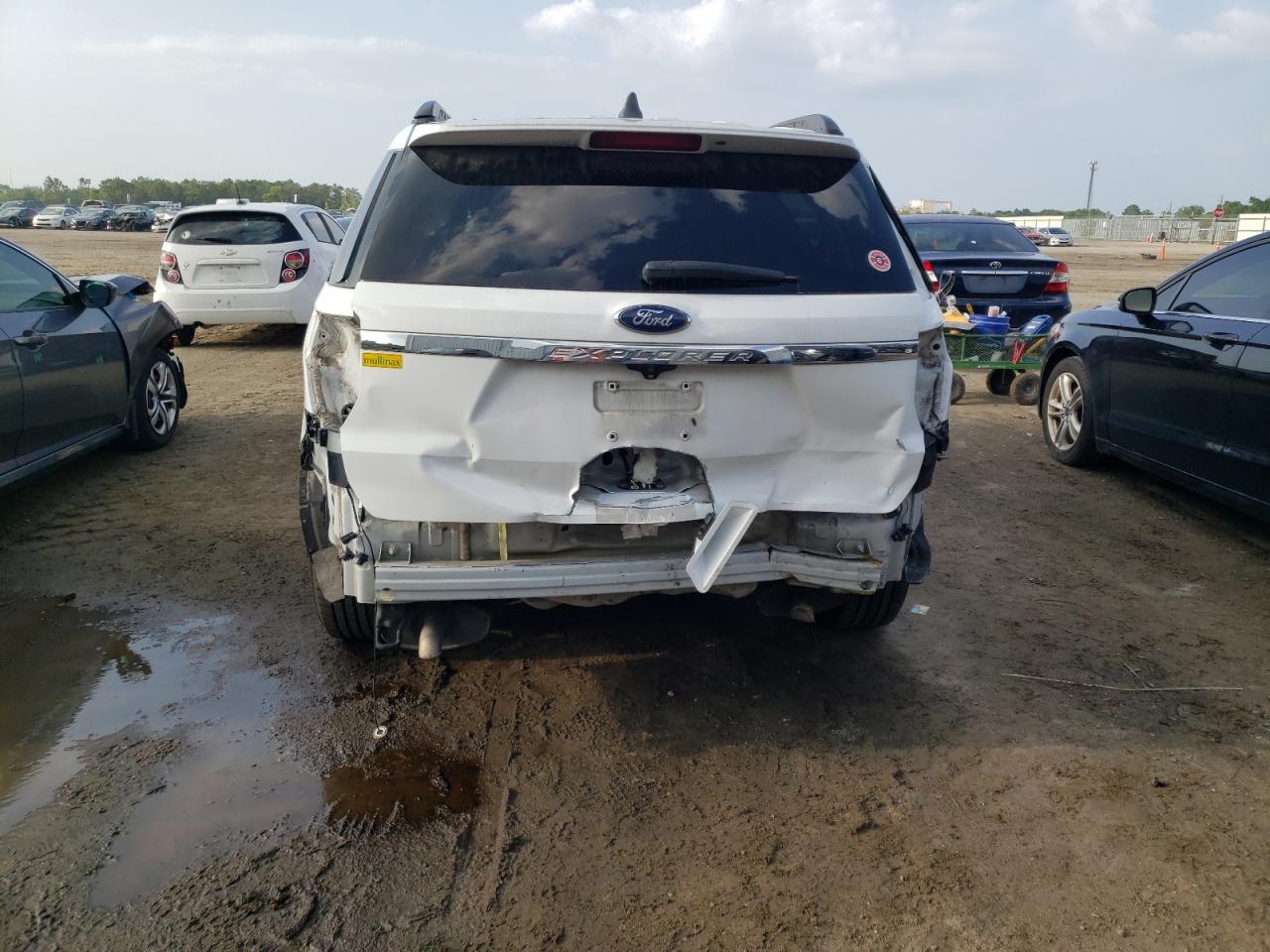 Photo 9 from auction – 2018 FORD EXPLORER with VIN 1FM5K7B87JGB75619