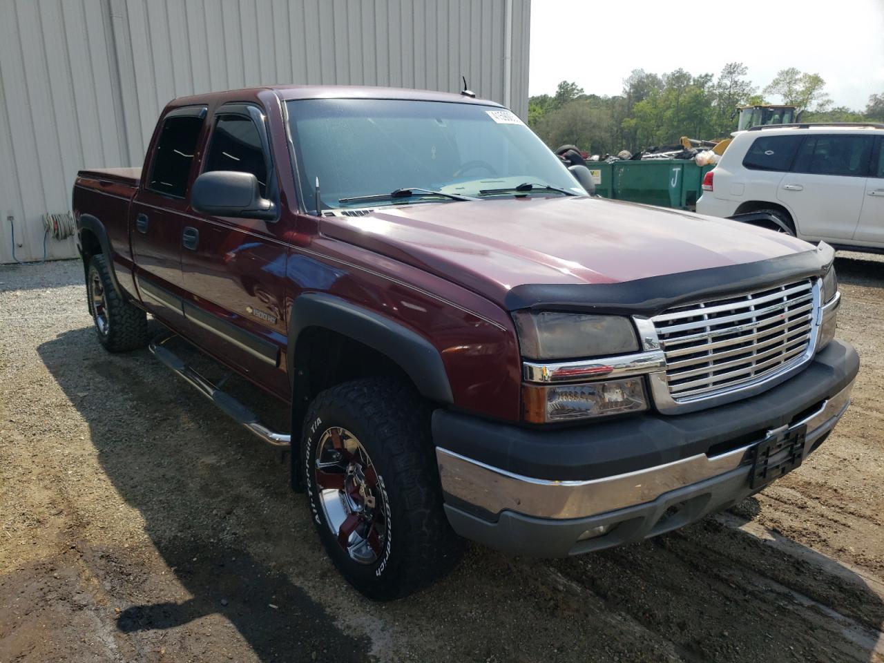 CHEVROLET SILVERADO 2003 with VIN 1GCGK13U43F147016 - Photo from auction