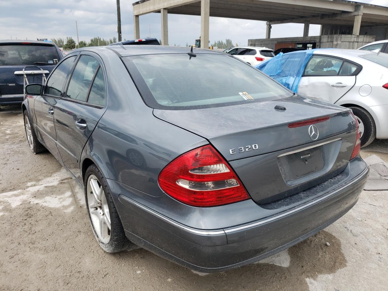 Photo 3 from auction – 2005 MERCEDES-BENZ E 320 CDI with VIN WDBUF26J85A781555