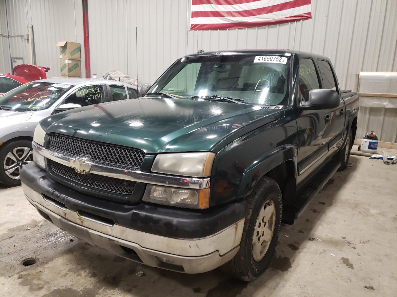 Photo 2 from auction – 2005 CHEVROLET SILVERADO with VIN 2GCEK13T251387139