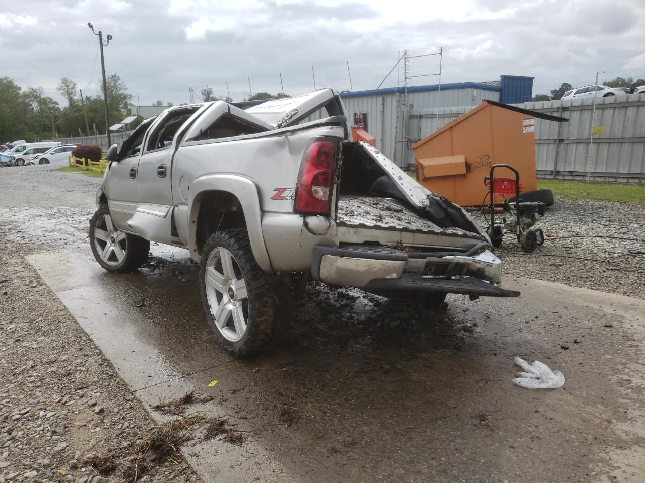 Zdjęcie 3 z aukcji – 2004 CHEVROLET SILVERADO z VIN 2GCEK13T541430189