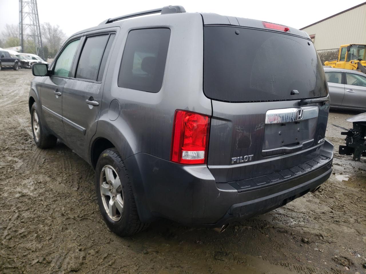 Photo 3 from auction – 2011 HONDA PILOT EXL with VIN 5FNYF4H57BB052948