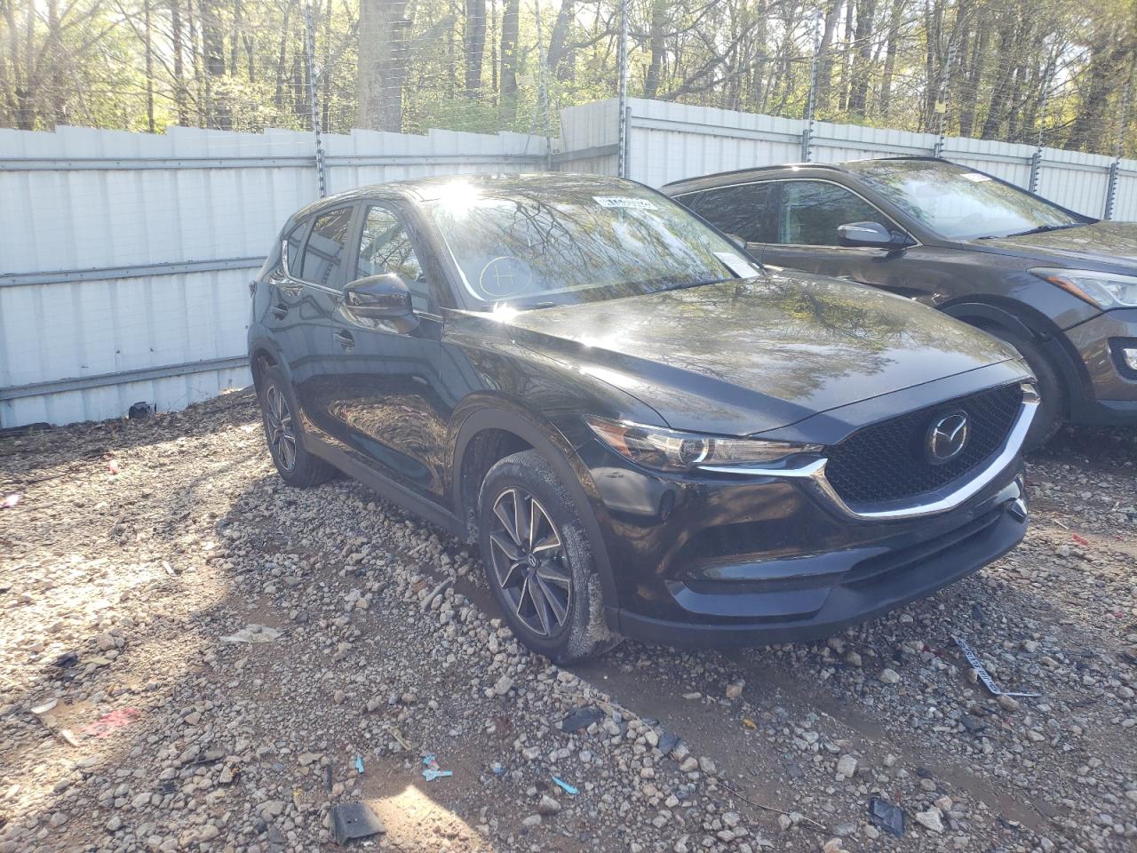 MAZDA CX-5 TOURI 2018 with VIN JM3KFBCM3J0406705 - Photo from auction