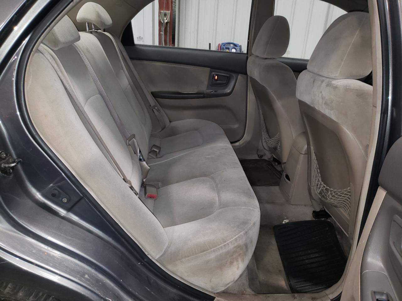 Photo 6 from auction – 2005 KIA SPECTRA LX with VIN KNAFE121X55140006