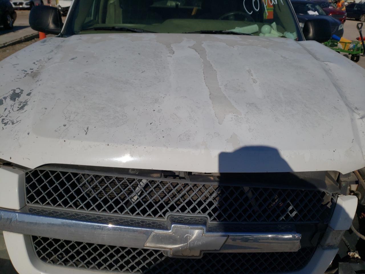 Photo 7 from auction – 2004 CHEVROLET SILVERADO with VIN 2GCEC19V441159843