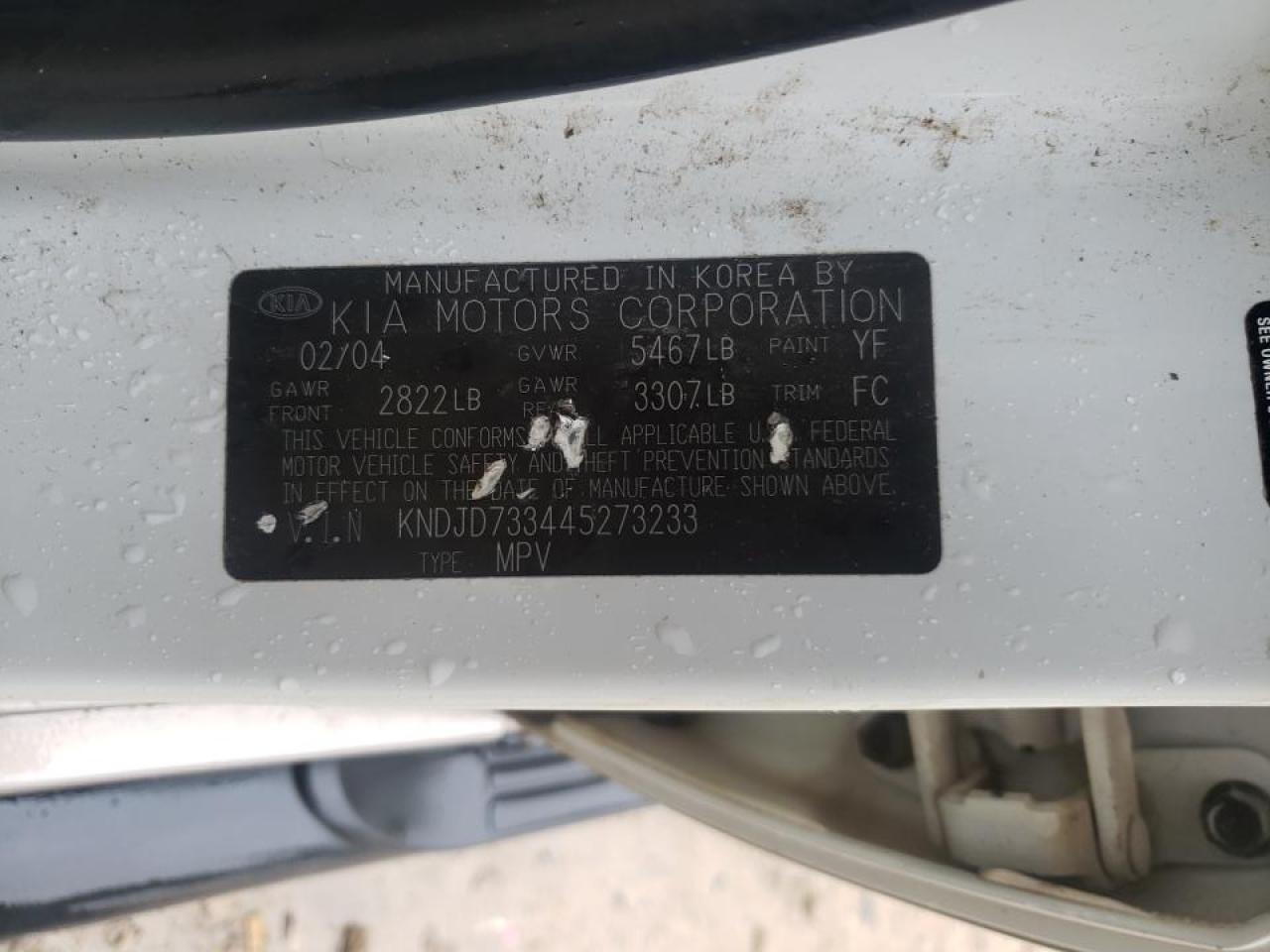 Photo 10 from auction – 2004 KIA SORENTO EX with VIN KNDJD733445273233