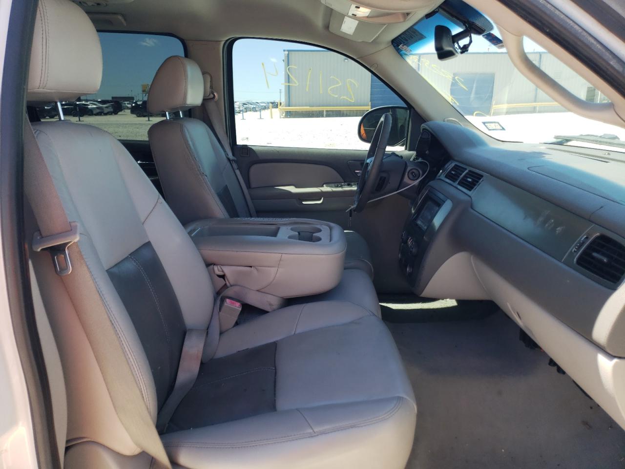 Photo 5 from auction – 2007 CHEVROLET SUBURBAN C with VIN 3GNFC16087G232339