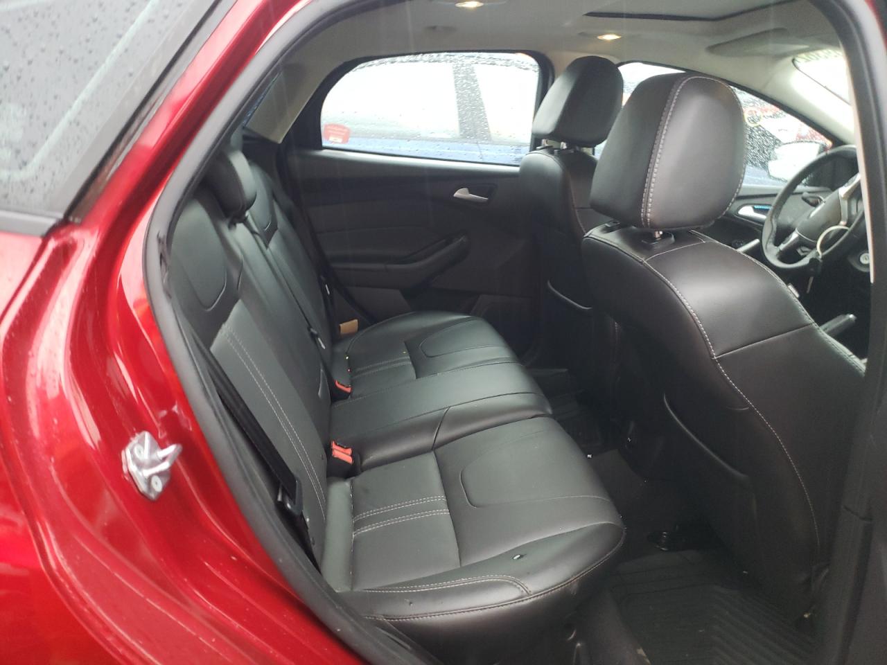 Photo 6 from auction – 2014 FORD FOCUS SE with VIN 1FADP3K28EL455414