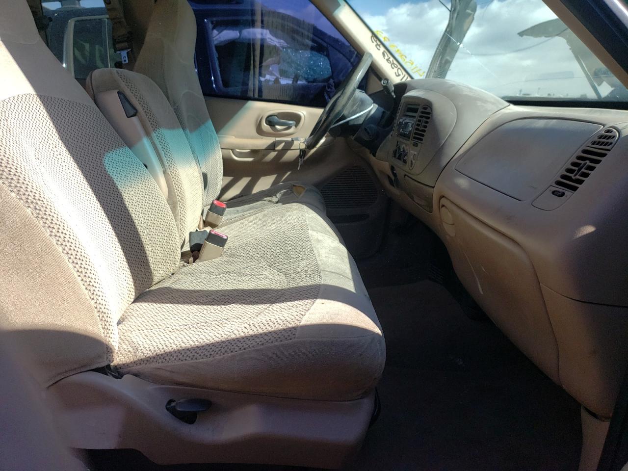 Photo 5 from auction – 1999 FORD F150 with VIN 1FTRX07L1XKB79814