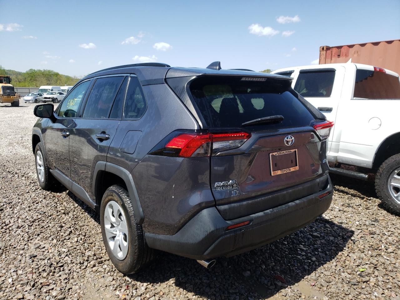 Photo 3 from auction – 2019 TOYOTA RAV4 LE with VIN 2T3H1RFV2KW053854