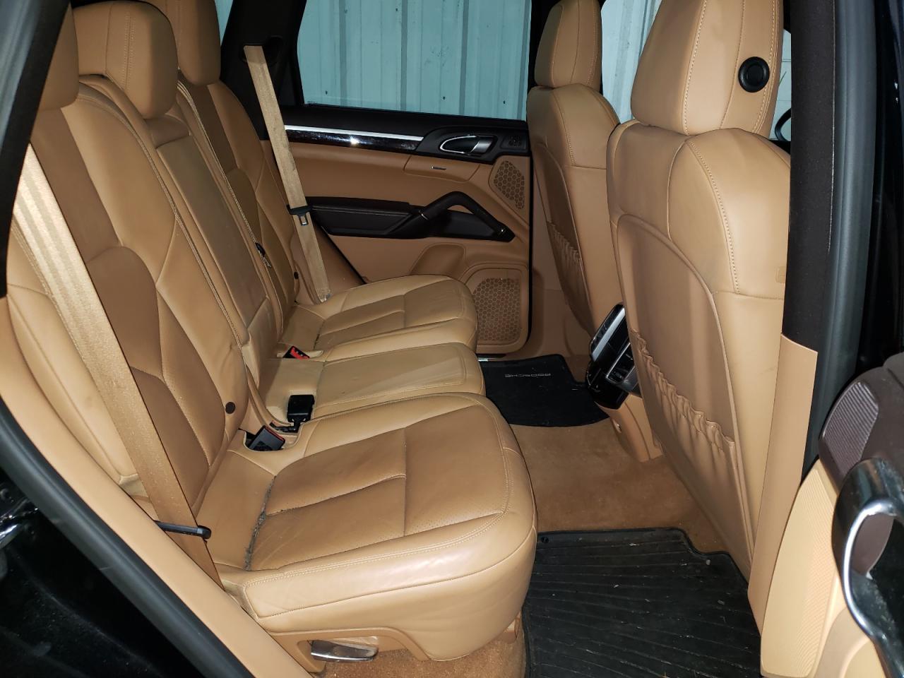 Photo 6 from auction – 2013 PORSCHE CAYENNE S with VIN WP1AB2A2XDLA86155