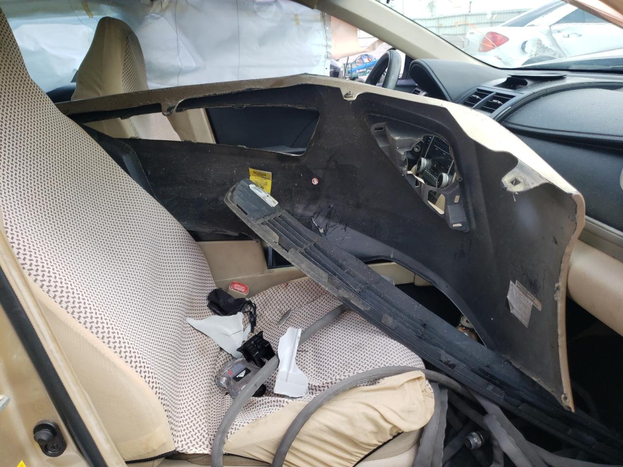 Photo 5 from auction – 2012 TOYOTA CAMRY BASE with VIN 4T1BF1FK5CU505143