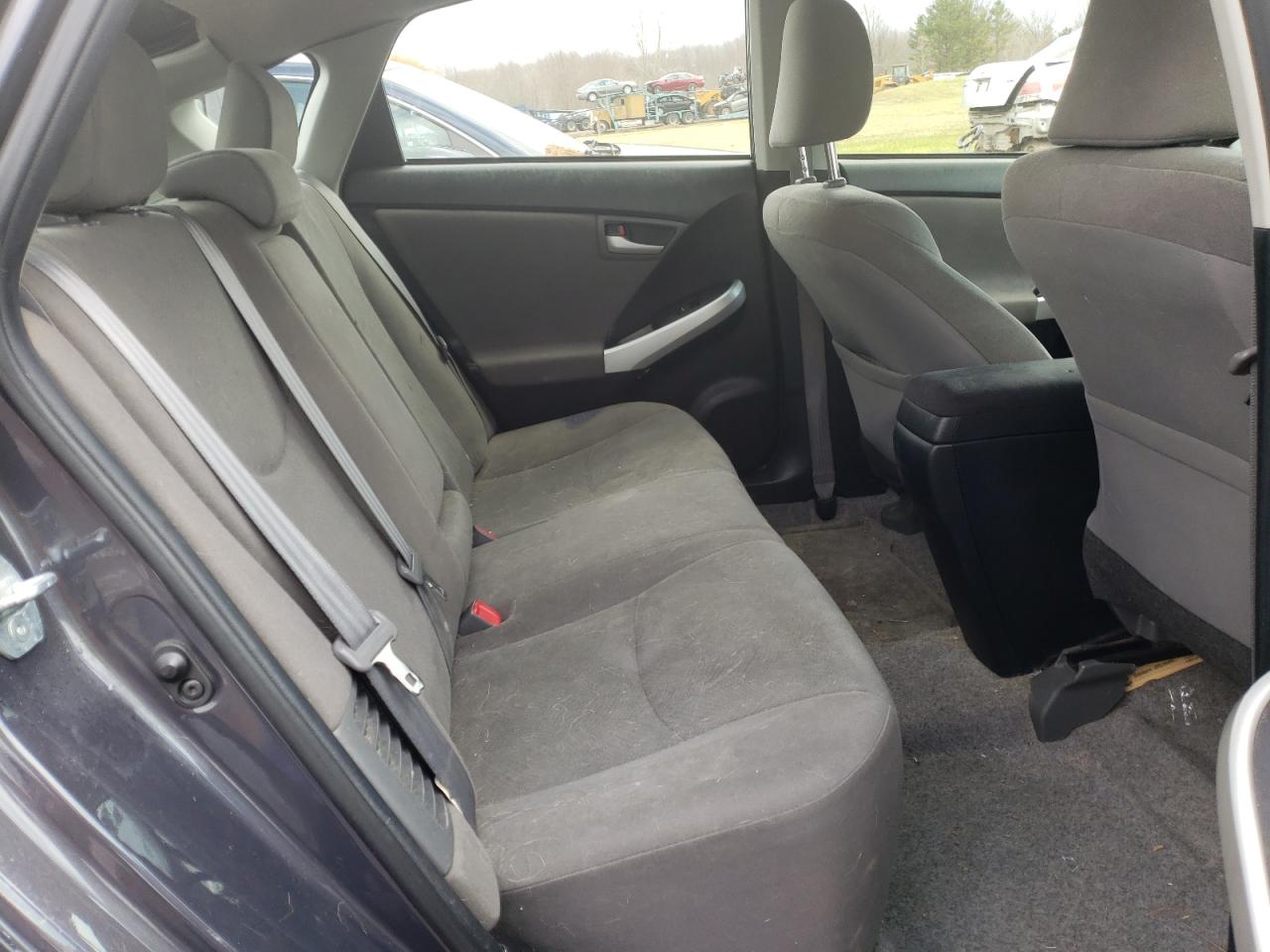 Photo 6 from auction – 2014 TOYOTA PRIUS with VIN JTDKN3DU7E0366845