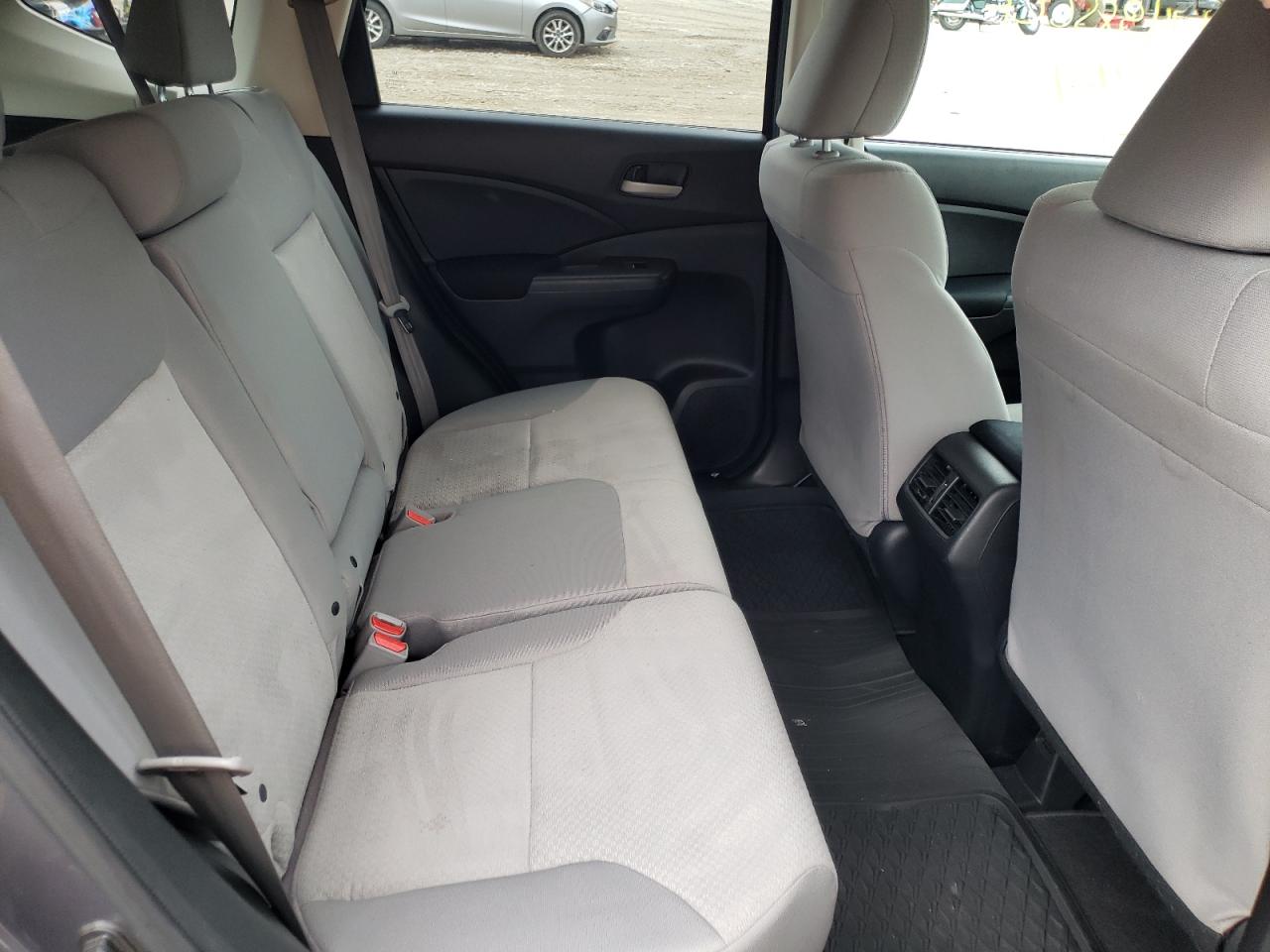 Photo 6 from auction – 2016 HONDA CR-V SE with VIN 5J6RM4H41GL037166