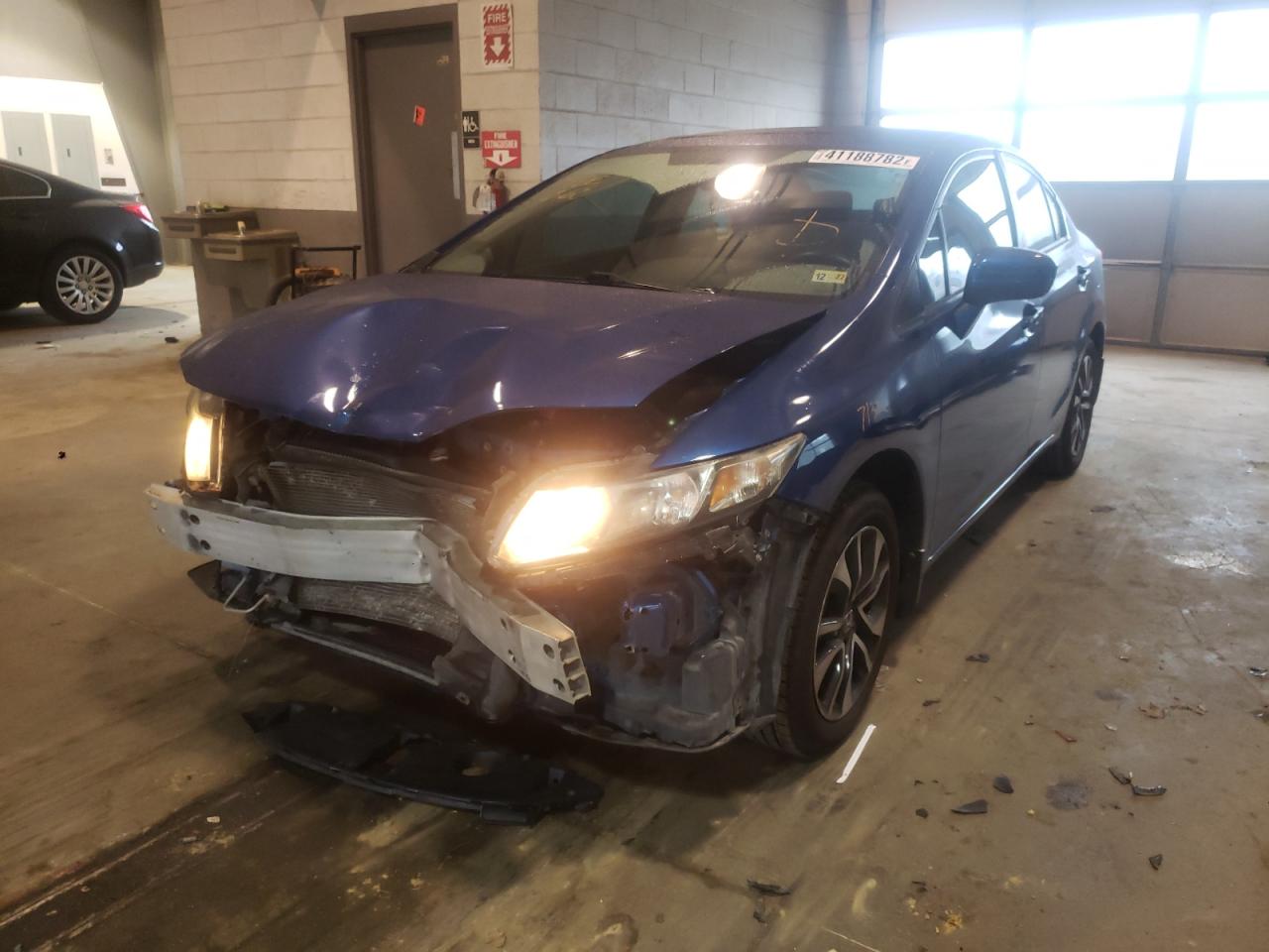 Photo 2 from auction – 2015 HONDA CIVIC EX with VIN 19XFB2F84FE069450