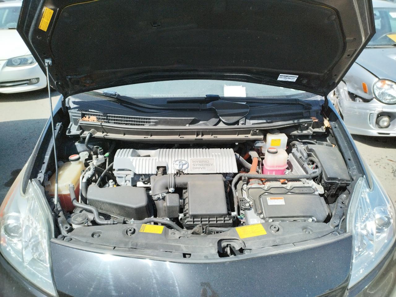 Photo 7 from auction – 2014 TOYOTA PRIUS with VIN JTDKN3DUXE0376057