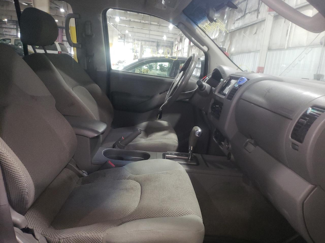Photo 5 from auction – 2006 NISSAN FRONTIER C with VIN 1N6AD07W56C409490