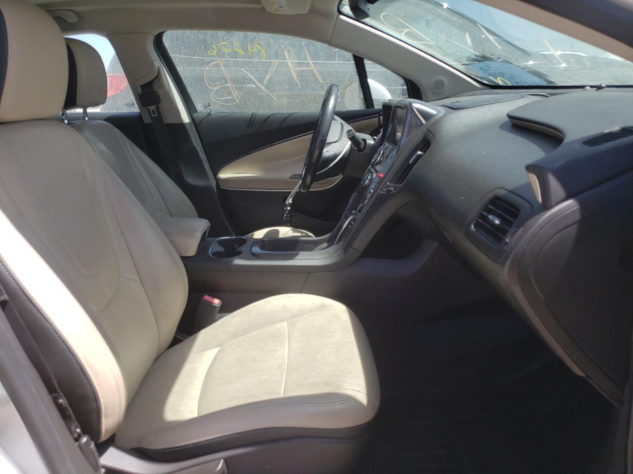 Photo 5 from auction – 2011 CHEVROLET VOLT with VIN 1G1RD6E47BU100059