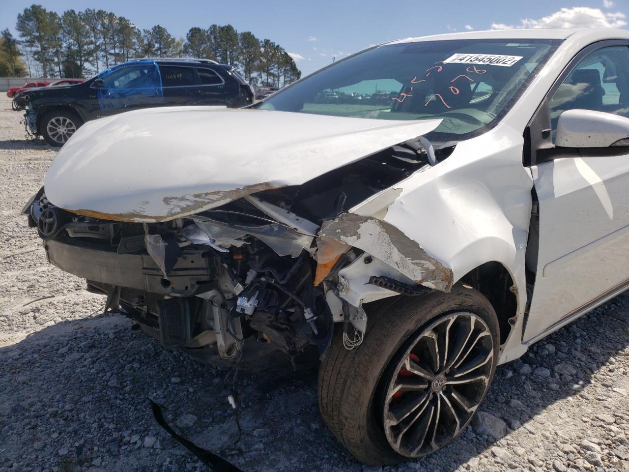 Photo 9 from auction – 2016 TOYOTA COROLLA L with VIN 5YFBURHEXGP377078